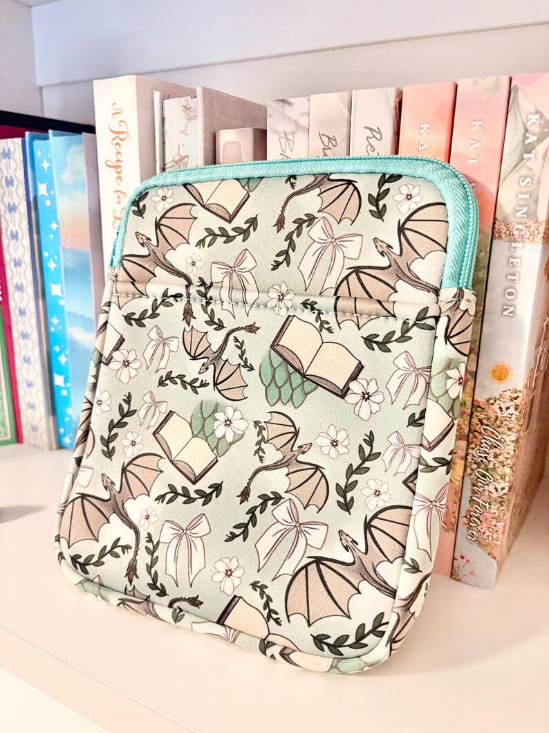 Romantasy Kindle Sleeve