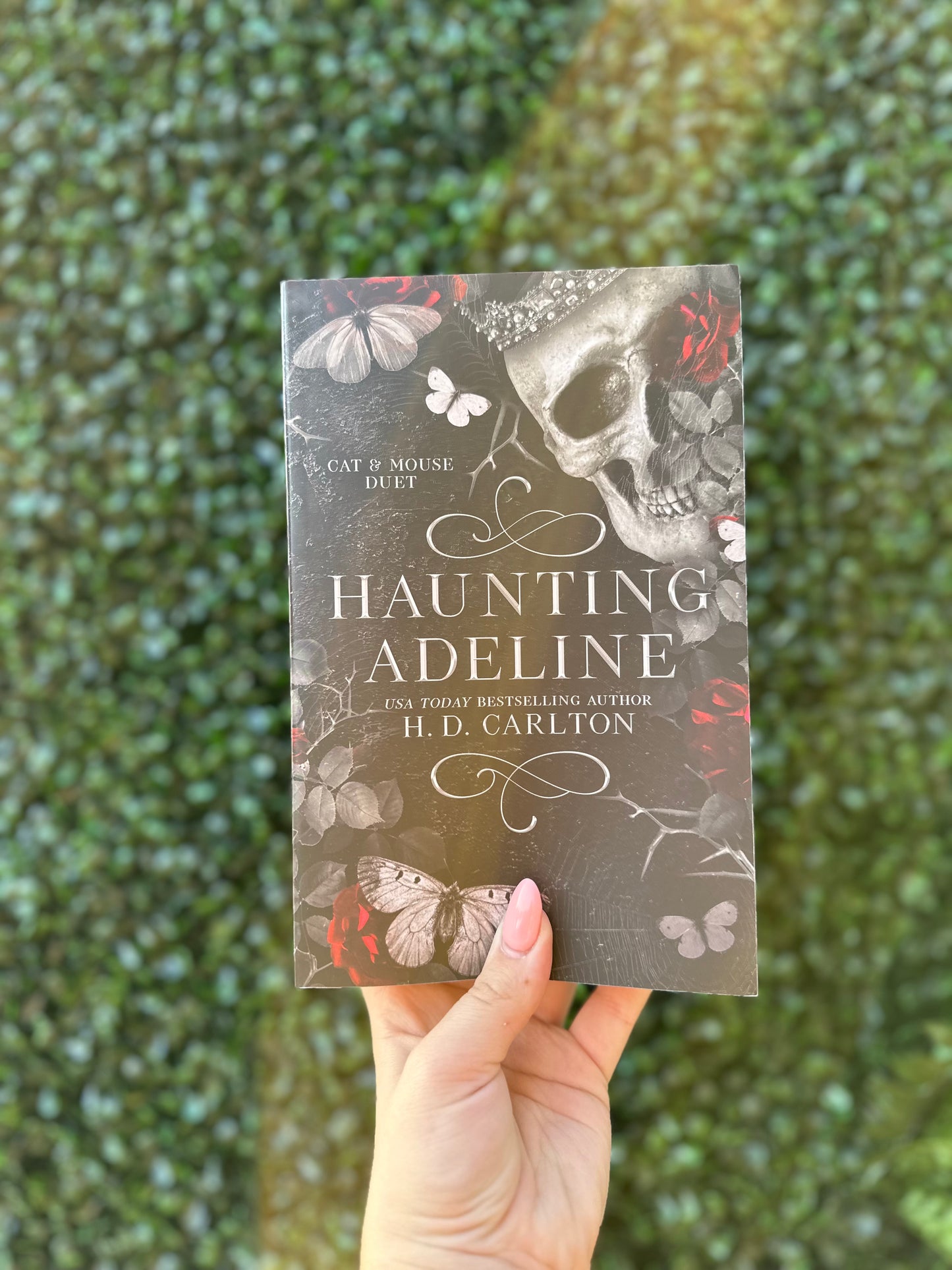 Haunting Adeline (Cat & Mouse #1)