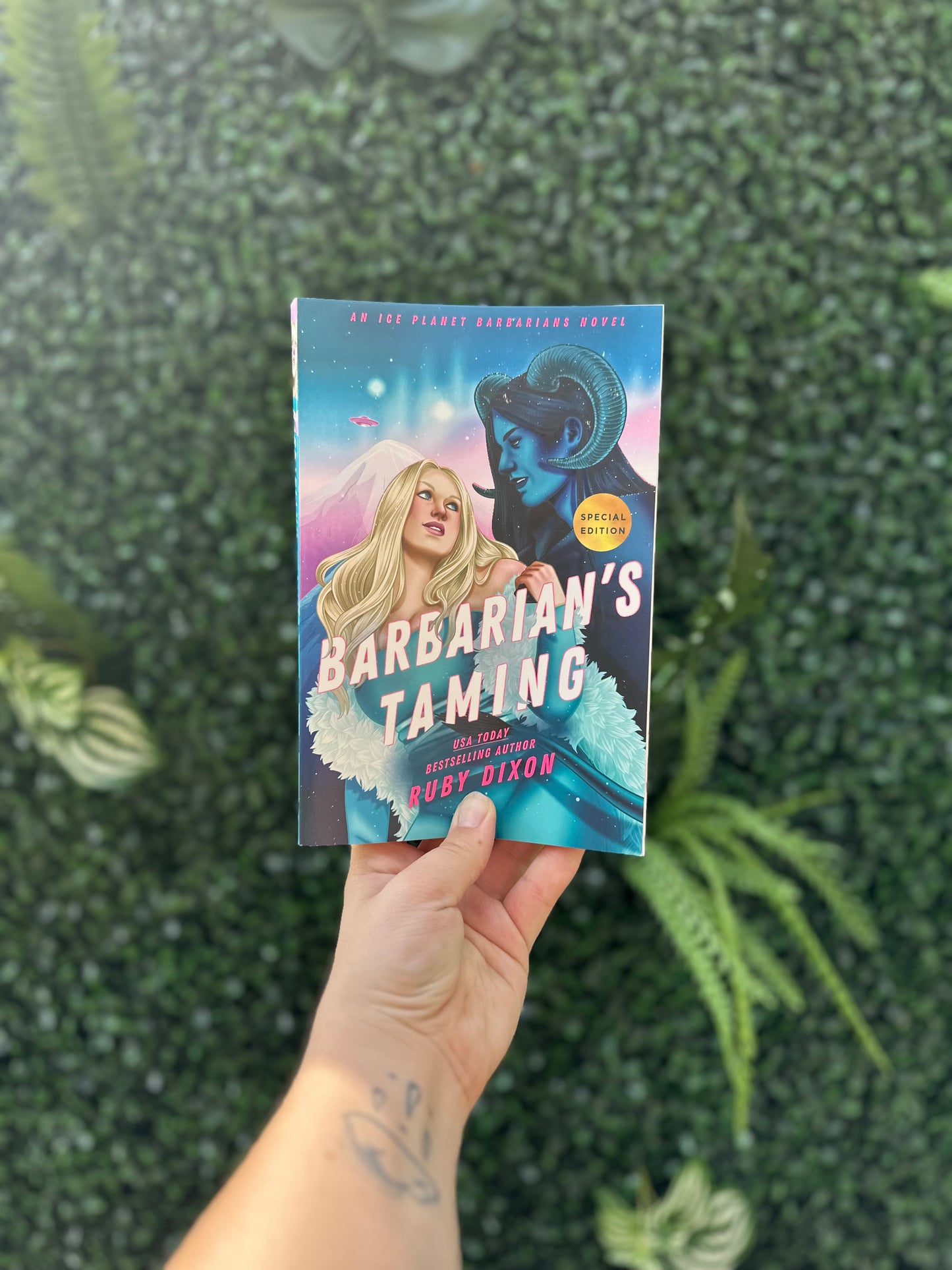 Barbarian Taming (Ice Planet Barbarians #8)