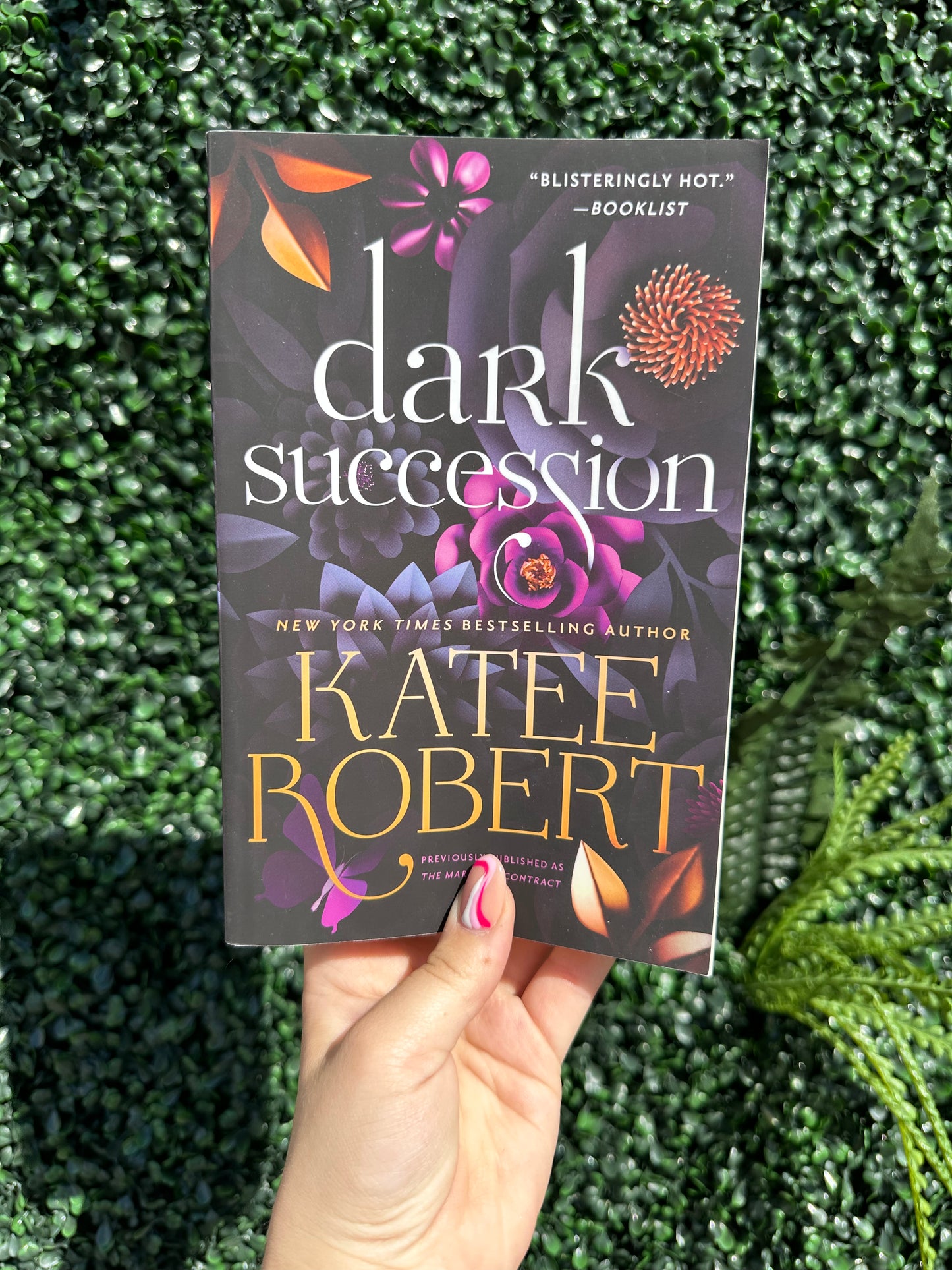 Dark Succession (O'Malley #1)