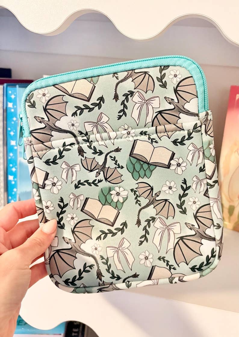 Romantasy Kindle Sleeve 