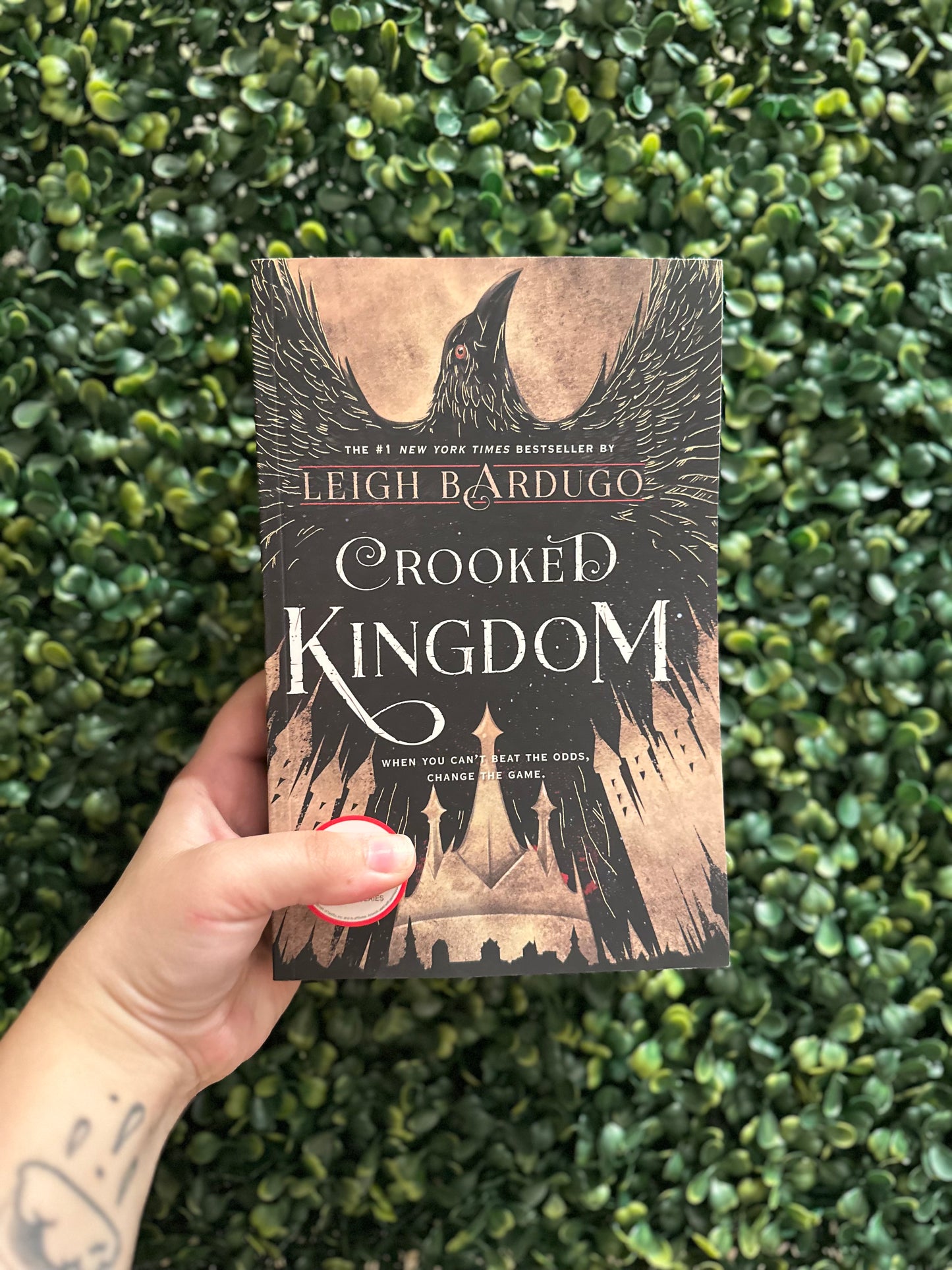 Crooked Kingdom (Six of Crows #2)