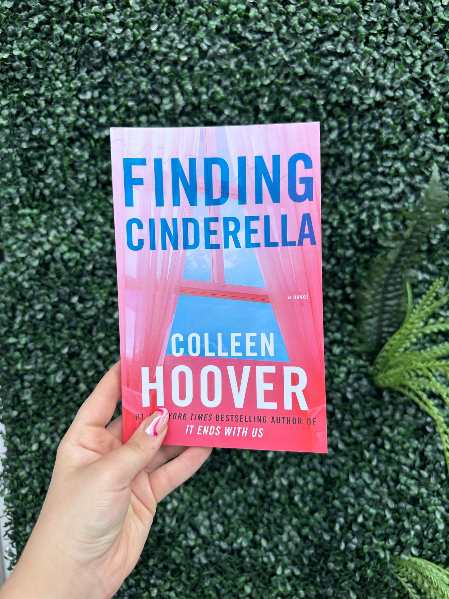 Finding Cinderella (Hopeless #2.5)