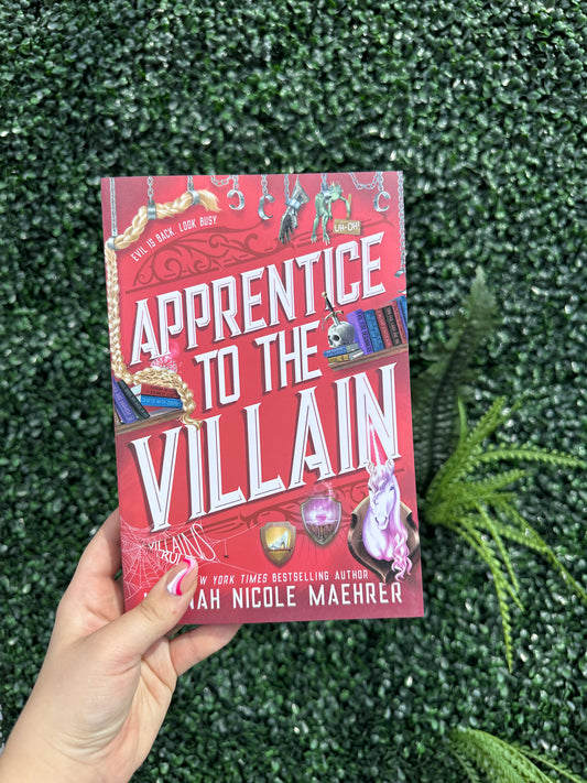 Apprentice to the Villain (Assistant to the Villain #2)