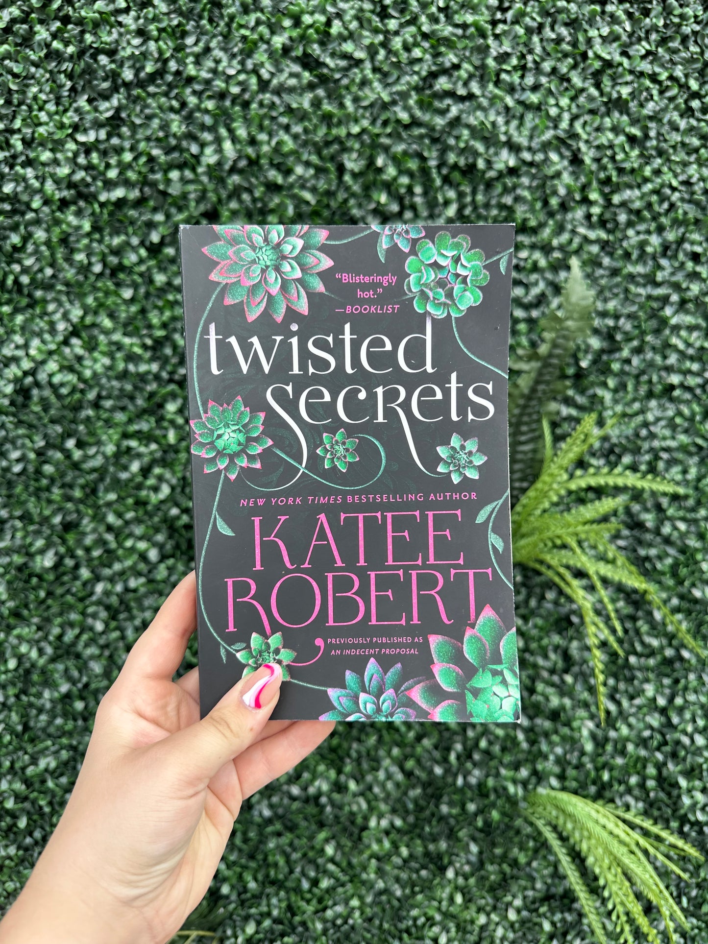 Twisted Secrets (O'Malley #3)