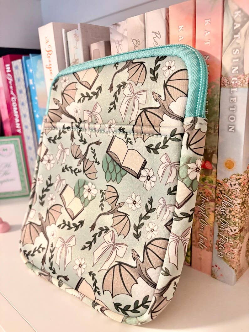 Romantasy Kindle Sleeve 